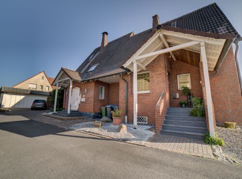 Einfamilienhaus mit Einliegerwohnunng in Ense-Ruhne