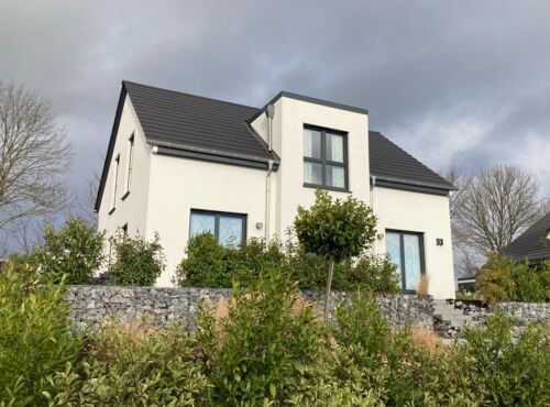 Neuwertiges und energieeffizientes Einfamilienhaus mit schönem Weitblick