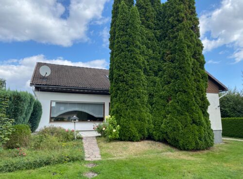 Geräumiges Einfamilienhaus in bevorzugter Wohnlage von Ense-Bremen