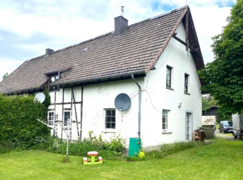 "Historisches und behagliches, ehemaliges Forsthaus in malerischer Naturidylle"