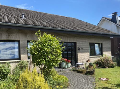 Einfamilienhaus mit schönem Garten und ansprechender Lage in Lippstadt-Eickelborn!
